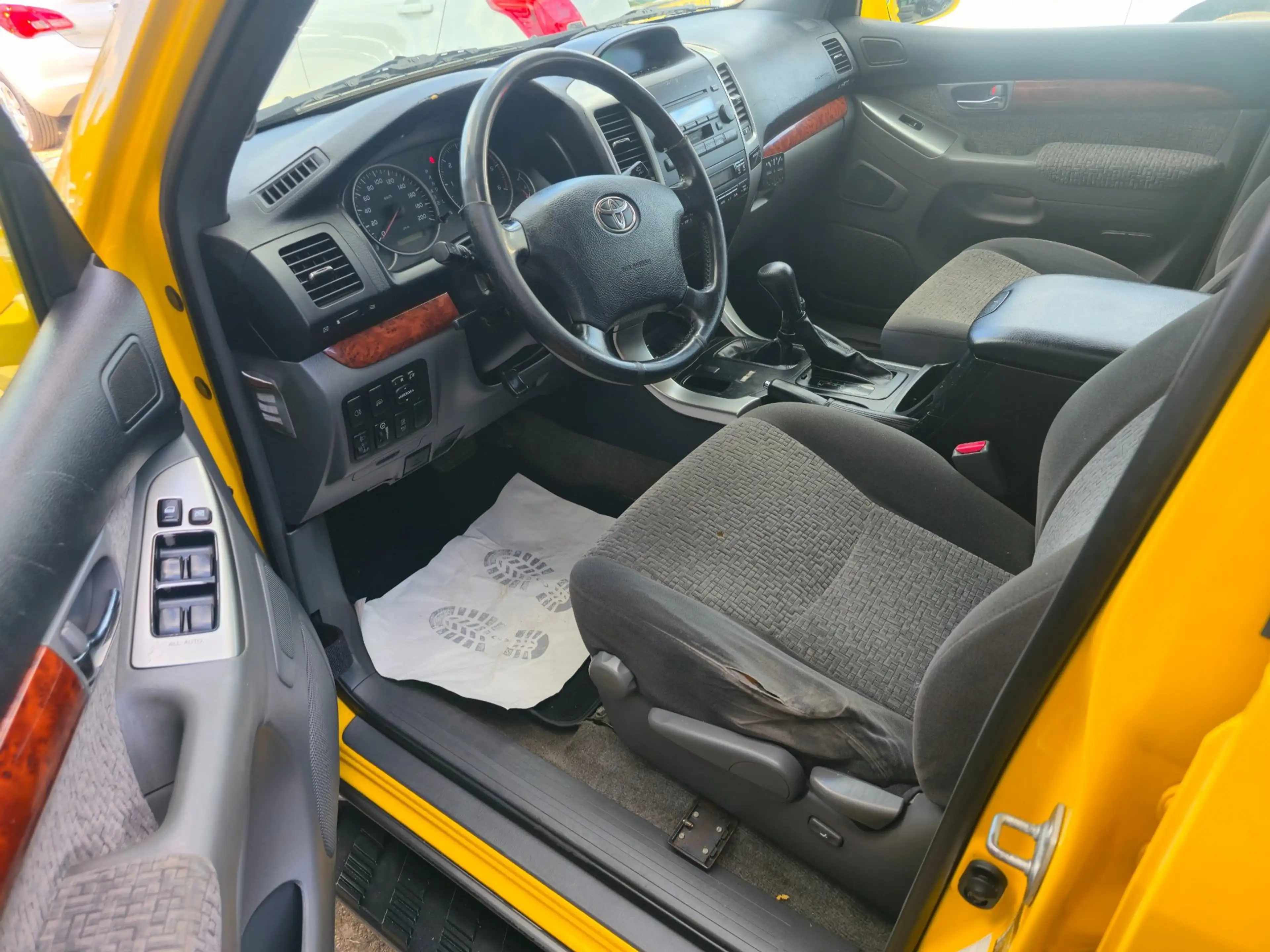 Toyota Land Cruiser 3.0 D-4D VX — photo 6