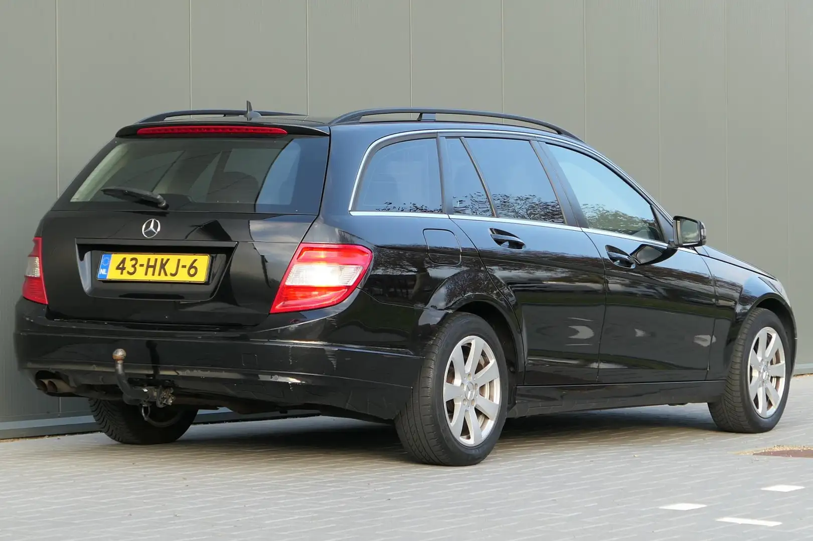 Mercedes-Benz C 180 Estate K Business Class Youngtimer NAP Navi Cruise Zwart - 2