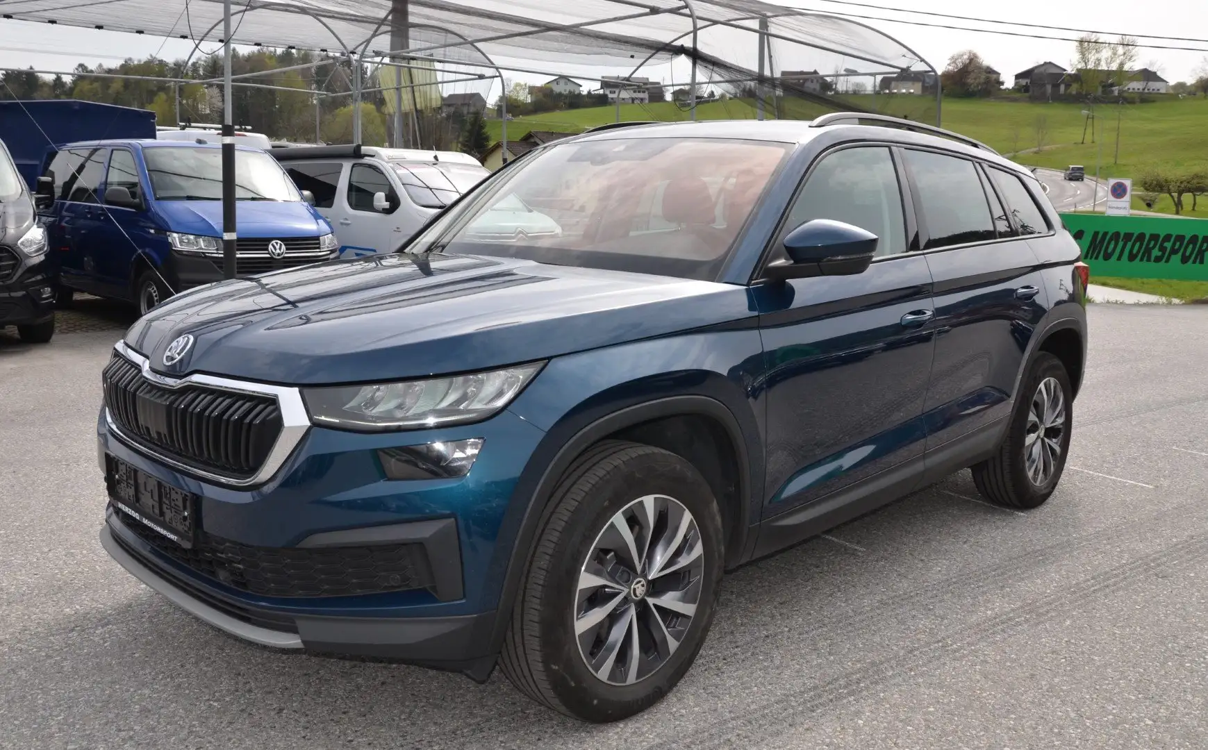 Skoda Kodiaq Kodiaq 2,0TDI SCR 4x4 DSG LED AHV VIRTUAL 1.BESITZ Blau - 2