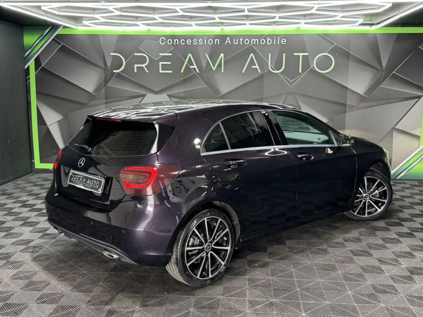 Mercedes-Benz A 180 180 CDI INSPIRATION 7G-DCT - 2