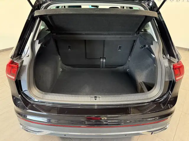 Volkswagen Tiguan view 6