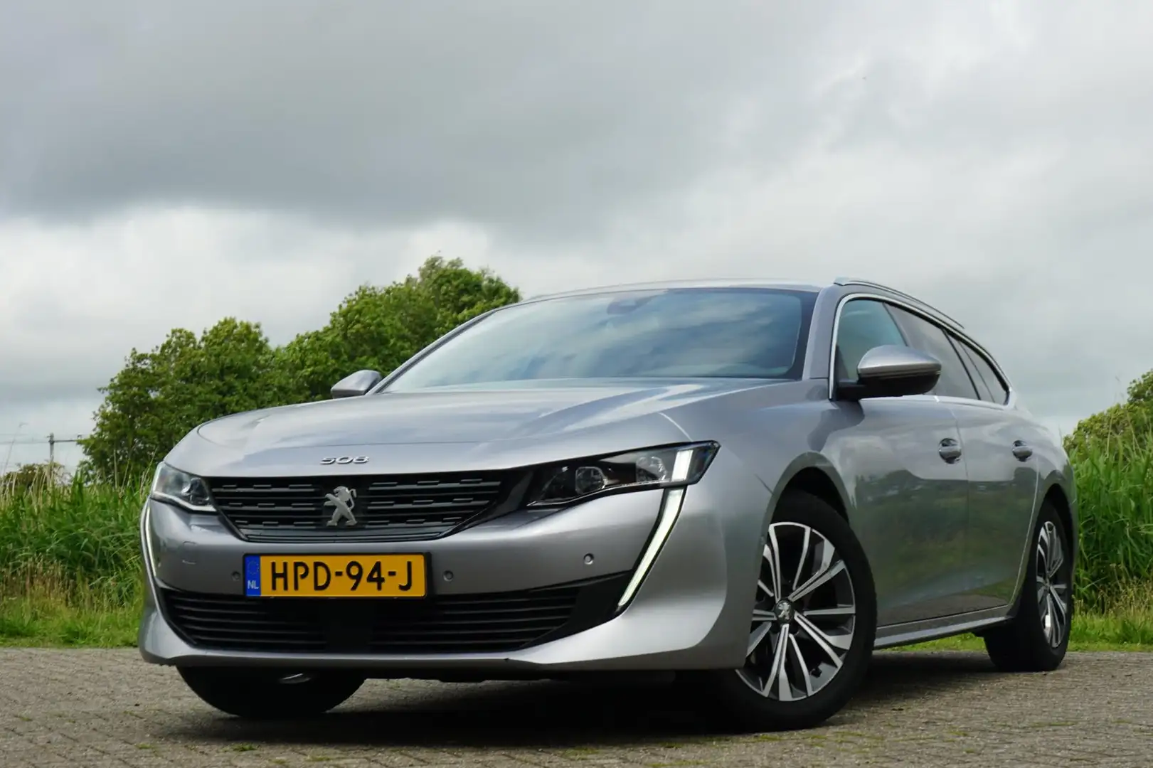 Peugeot 508 SW 1.5 BlueHDI Allure | Gris Artense | Vol-leder/A Grijs - 2