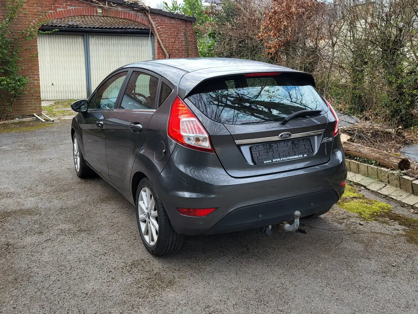 Ford Fiesta Fiesta+1.5+TDCi+Titanium Grijs - 1
