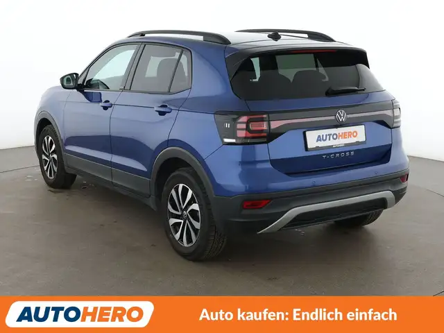 Volkswagen T-Cross view 4