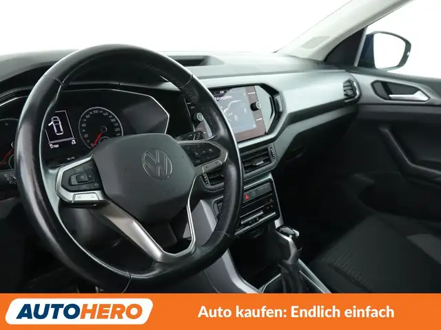 Volkswagen T-Cross view 11