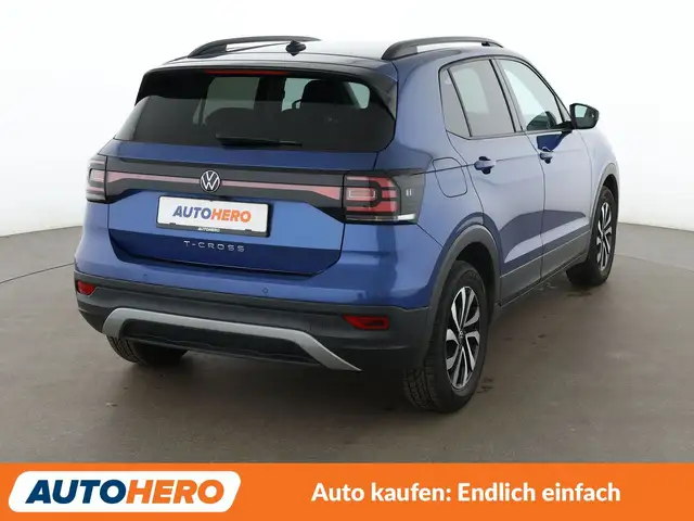 Volkswagen T-Cross view 6