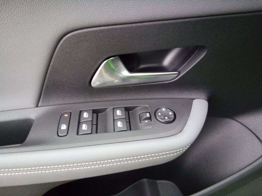 Opel Mokka E