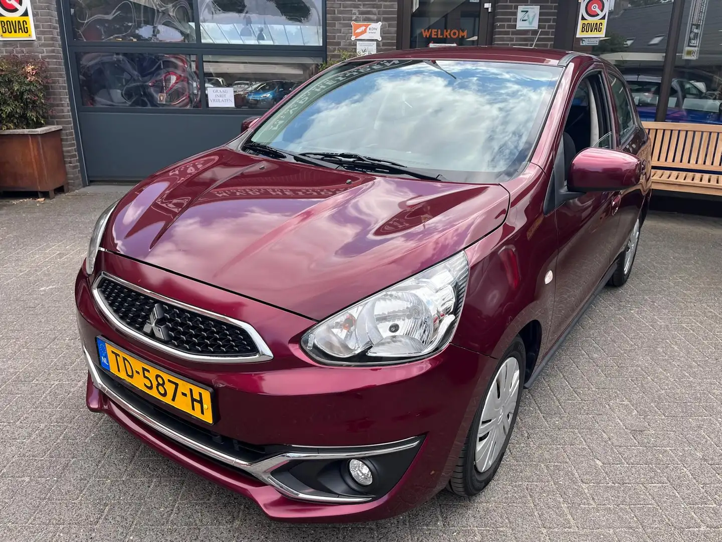 Mitsubishi Space Star 1.0 Cool Rouge - 1