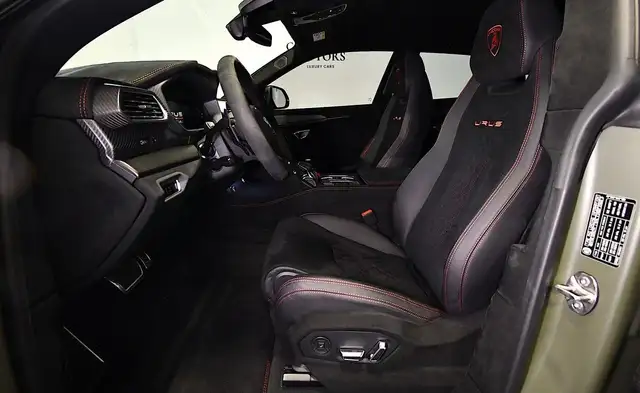 Lamborghini Urus view 15