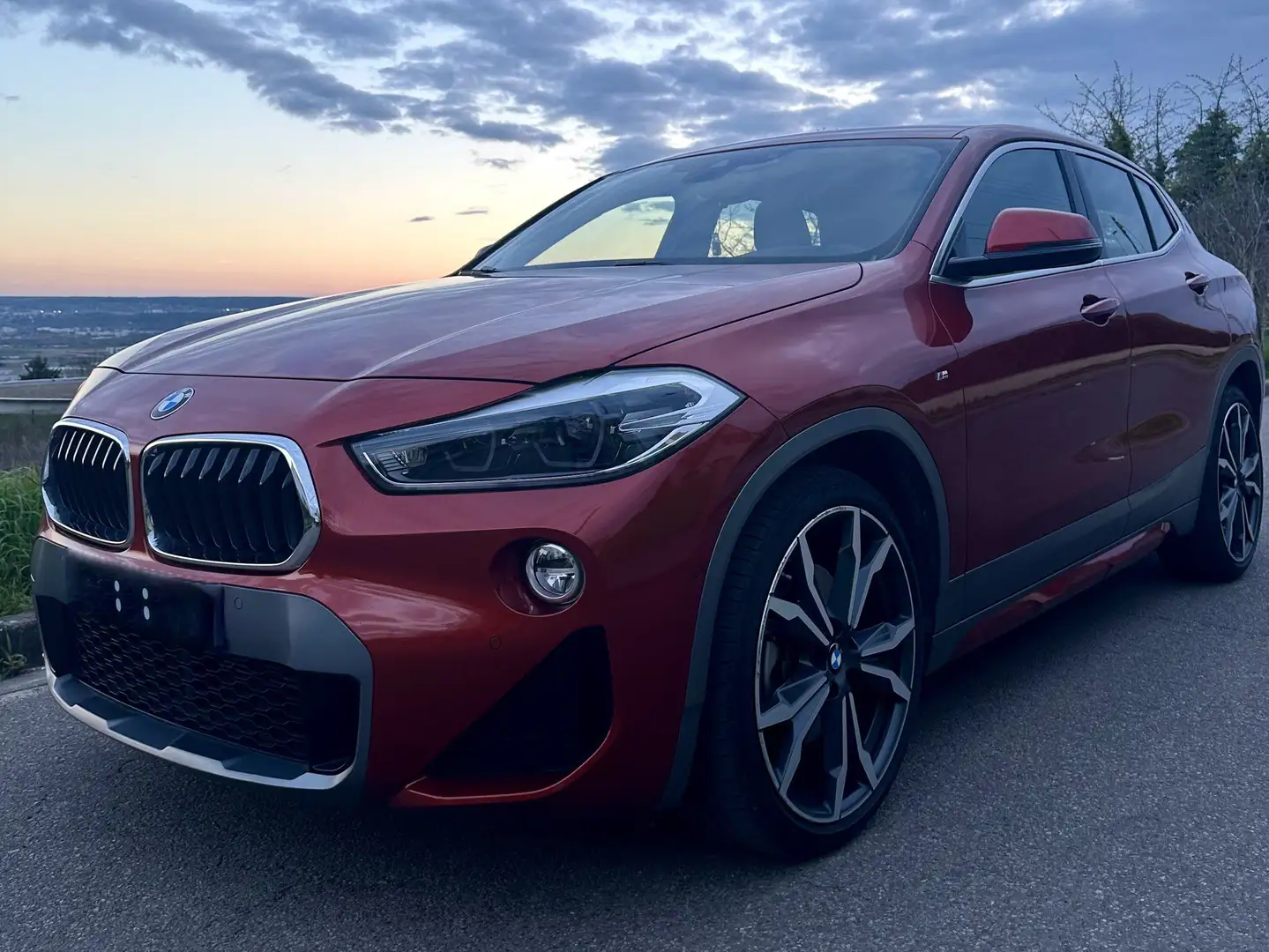 BMW X2 sDrive 20i 192 ch DKG7 M Sport X Orange - 1