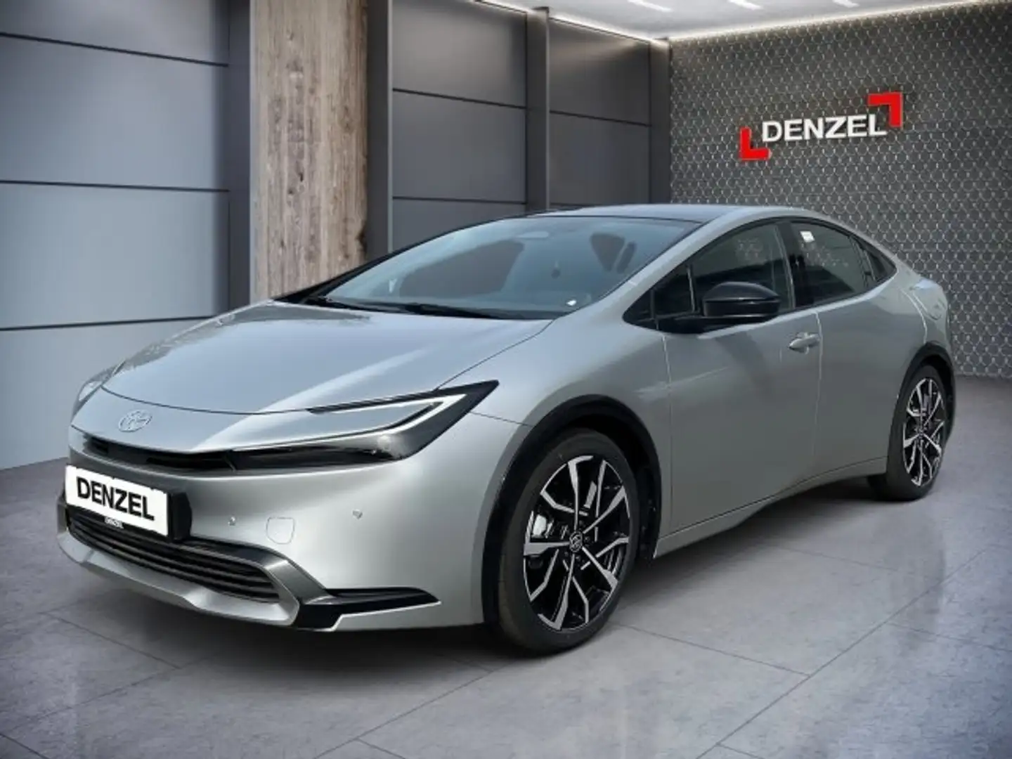 Toyota Prius PlugIn Hybrid 2,0 l Executive Stříbrná - 1