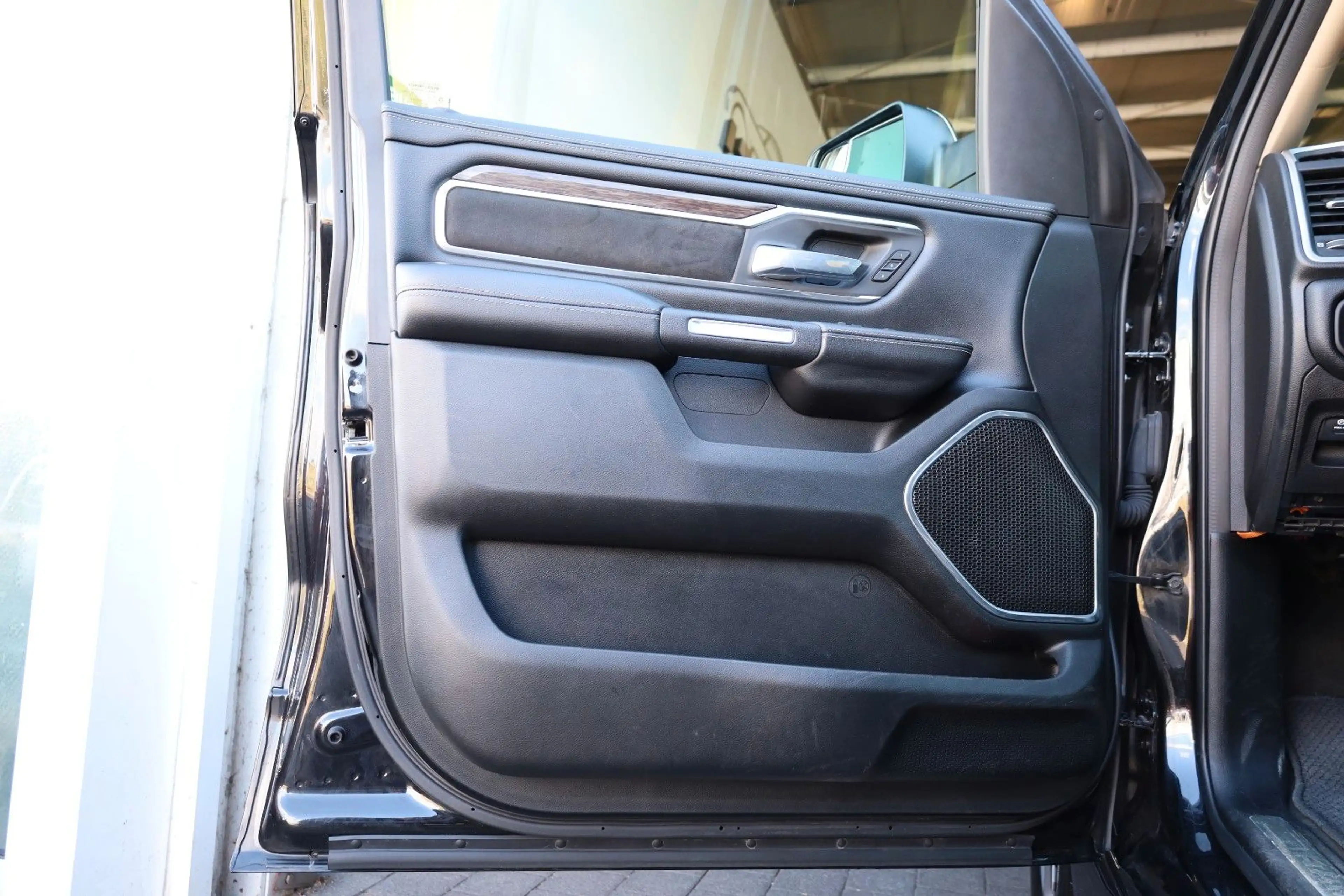 Dodge RAM 5.7 Laramie/BRCGAS/SHZ/SBL/LHZ/ALPINE/R20 — photo 9