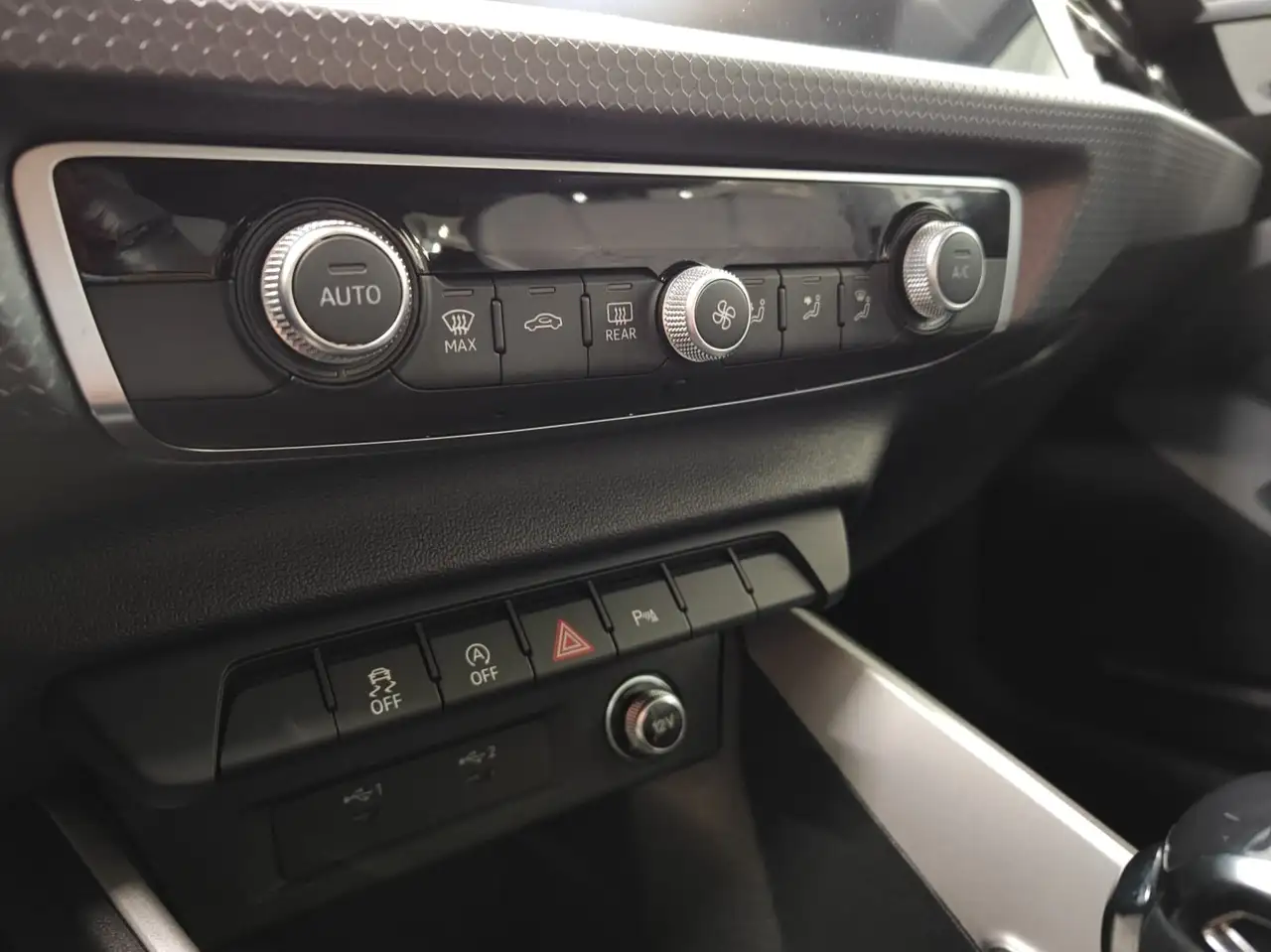 Audi A1 Sportback 30 1.0 TFSI S-Line 116cv s-tronic 10