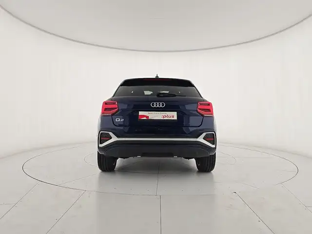 Audi Q2 view 4