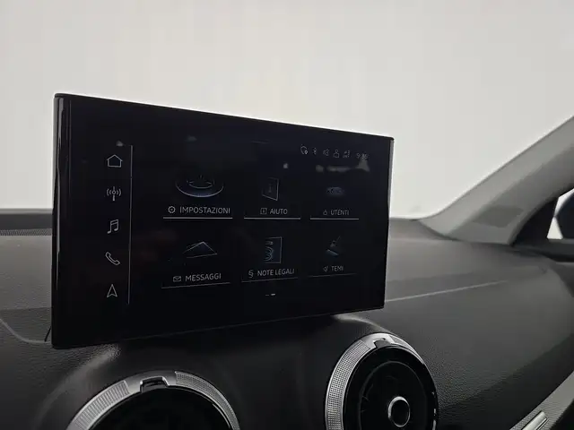 Audi Q2 view 14