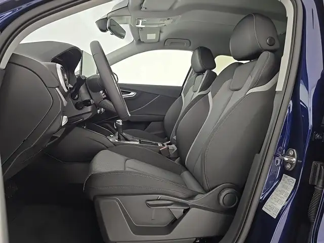 Audi Q2 view 9