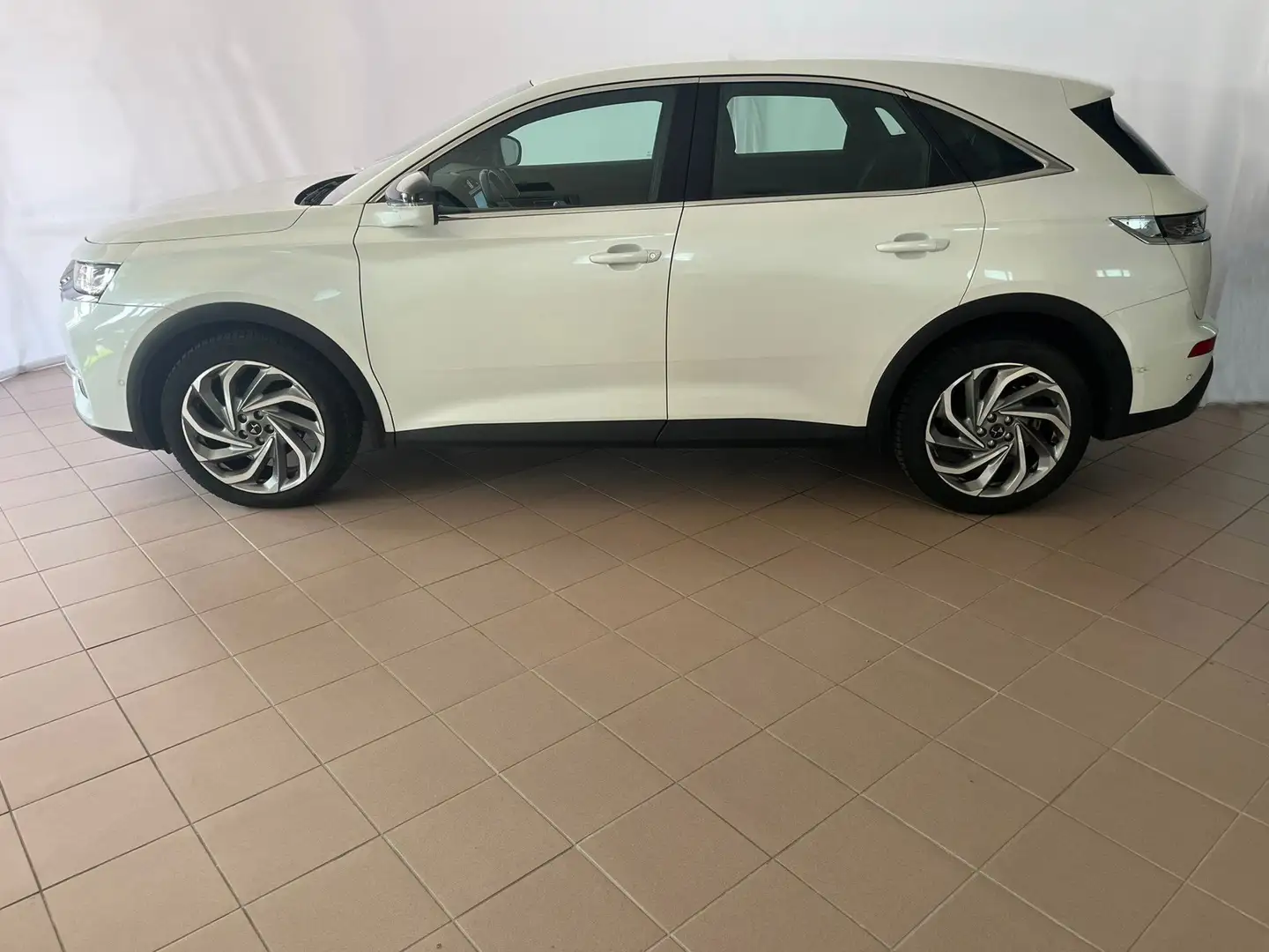 DS Automobiles DS 7 Crossback DS7 Crossback DS7 2.0 bluehdi Business 180cv auto Alb - 2