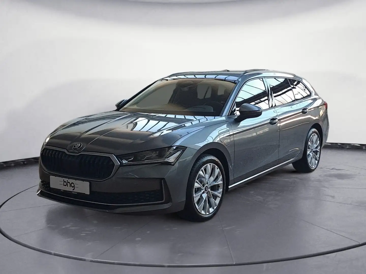 Skoda Superb Combi Selection 1,5 TSI iV 6-Gang-DSG Grau - 1