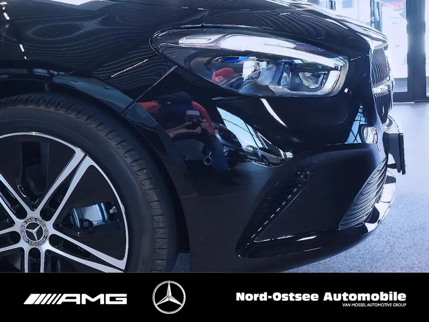 Mercedes-Benz B 200 d PROGRESSIVE NIGHT PANO DISTRONIC KEYLESS Zwart - 2