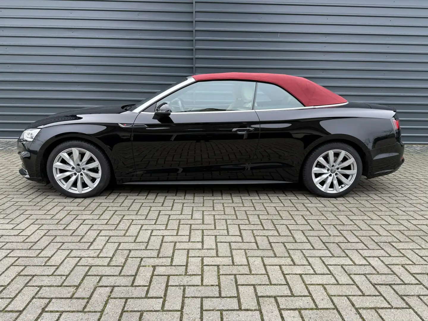 Audi A5 Cabriolet 40 TFSI Design S Line Autom.Cabrio NL au Zwart - 2