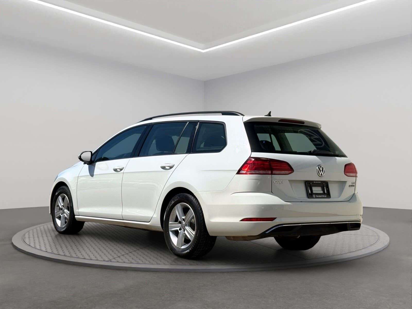 2018 Volkswagen Golf TRENDLINE | 4MOTION — снимка 1