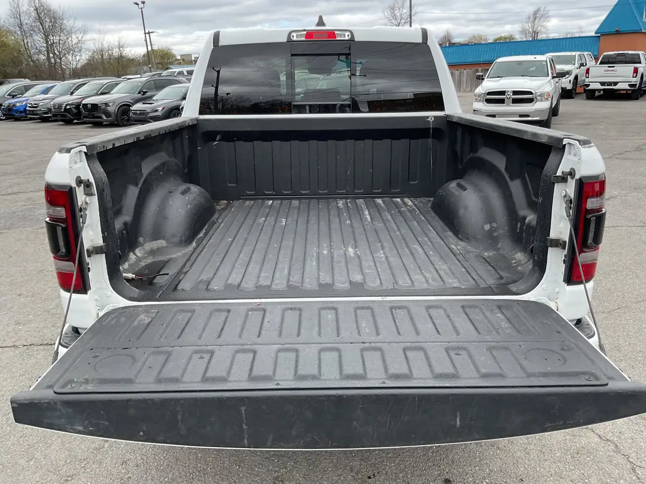 RAM 1500 снимка RAM 1500