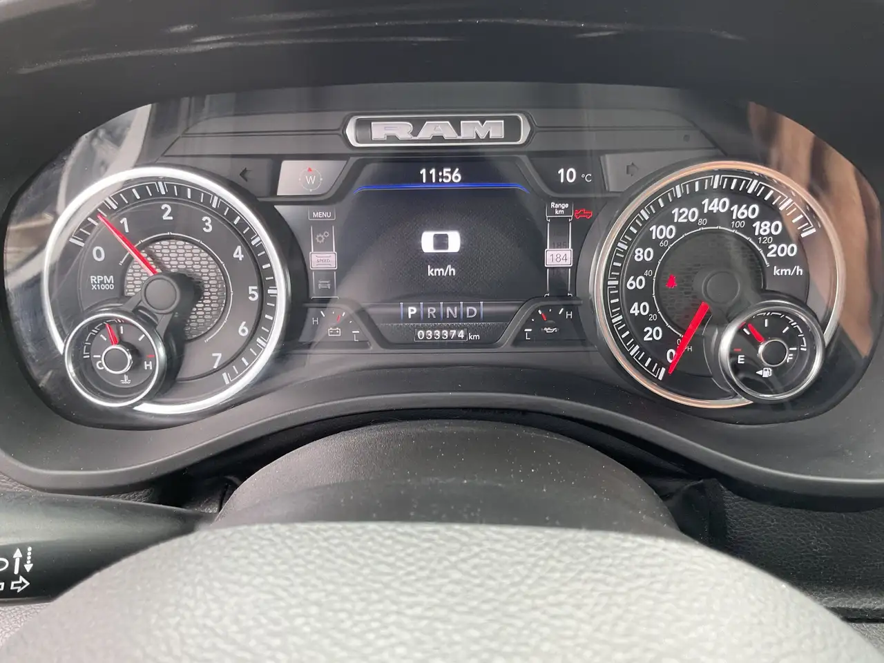 RAM 1500 снимка RAM 1500