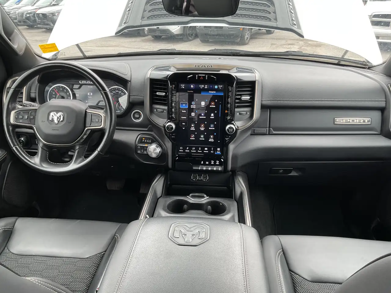 RAM 1500 снимка RAM 1500