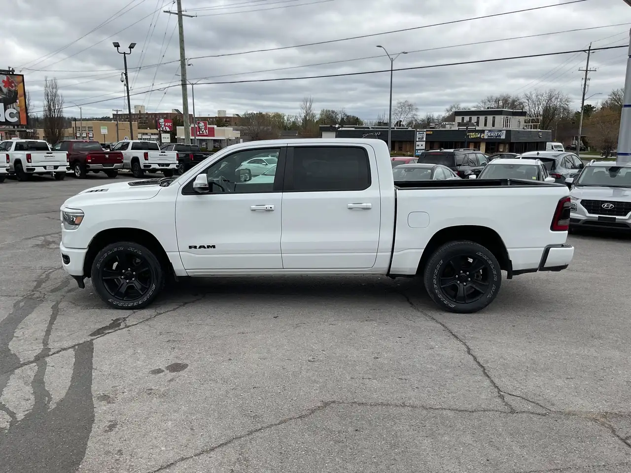 RAM 1500 снимка RAM 1500