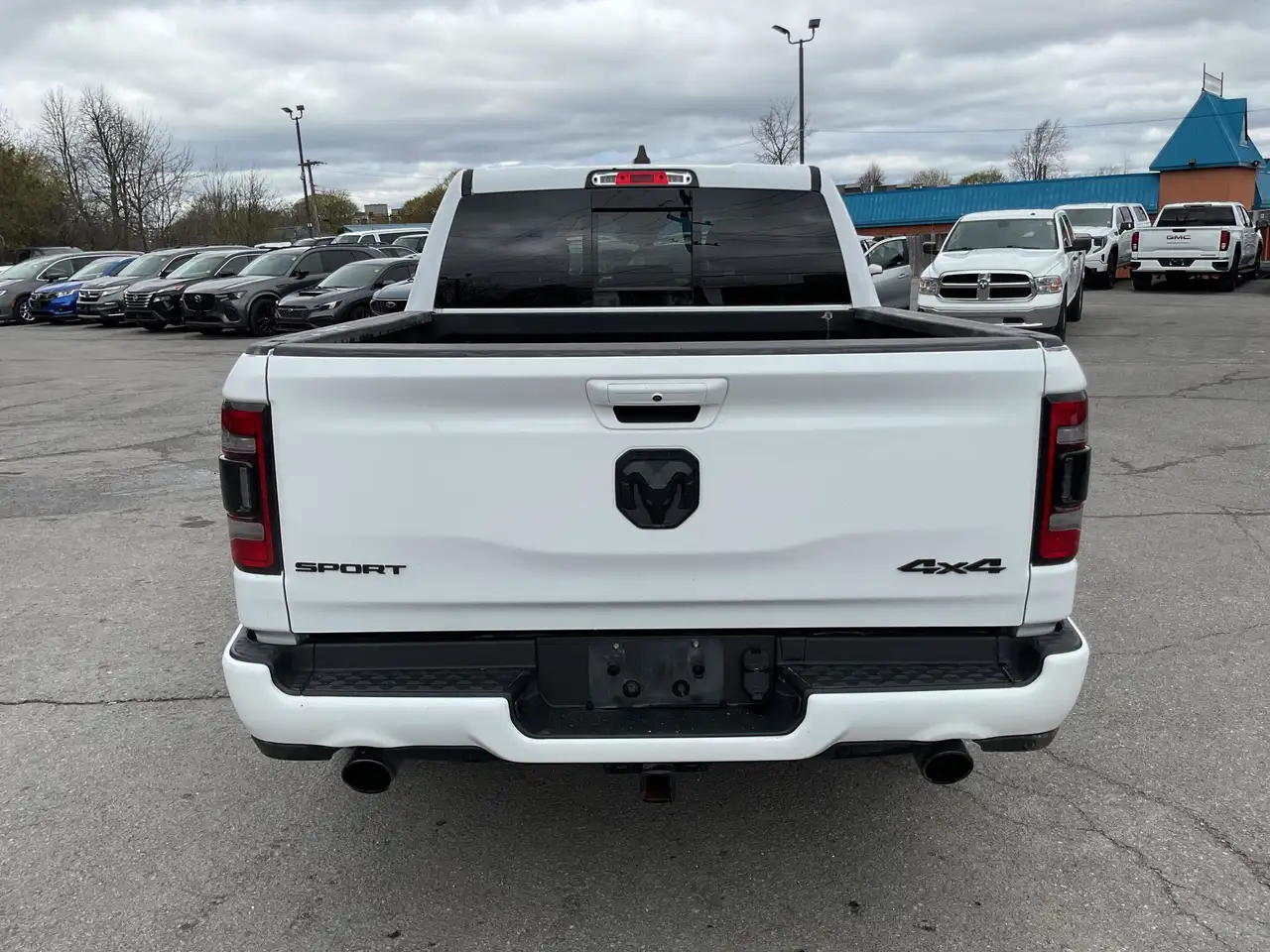 RAM 1500 снимка RAM 1500