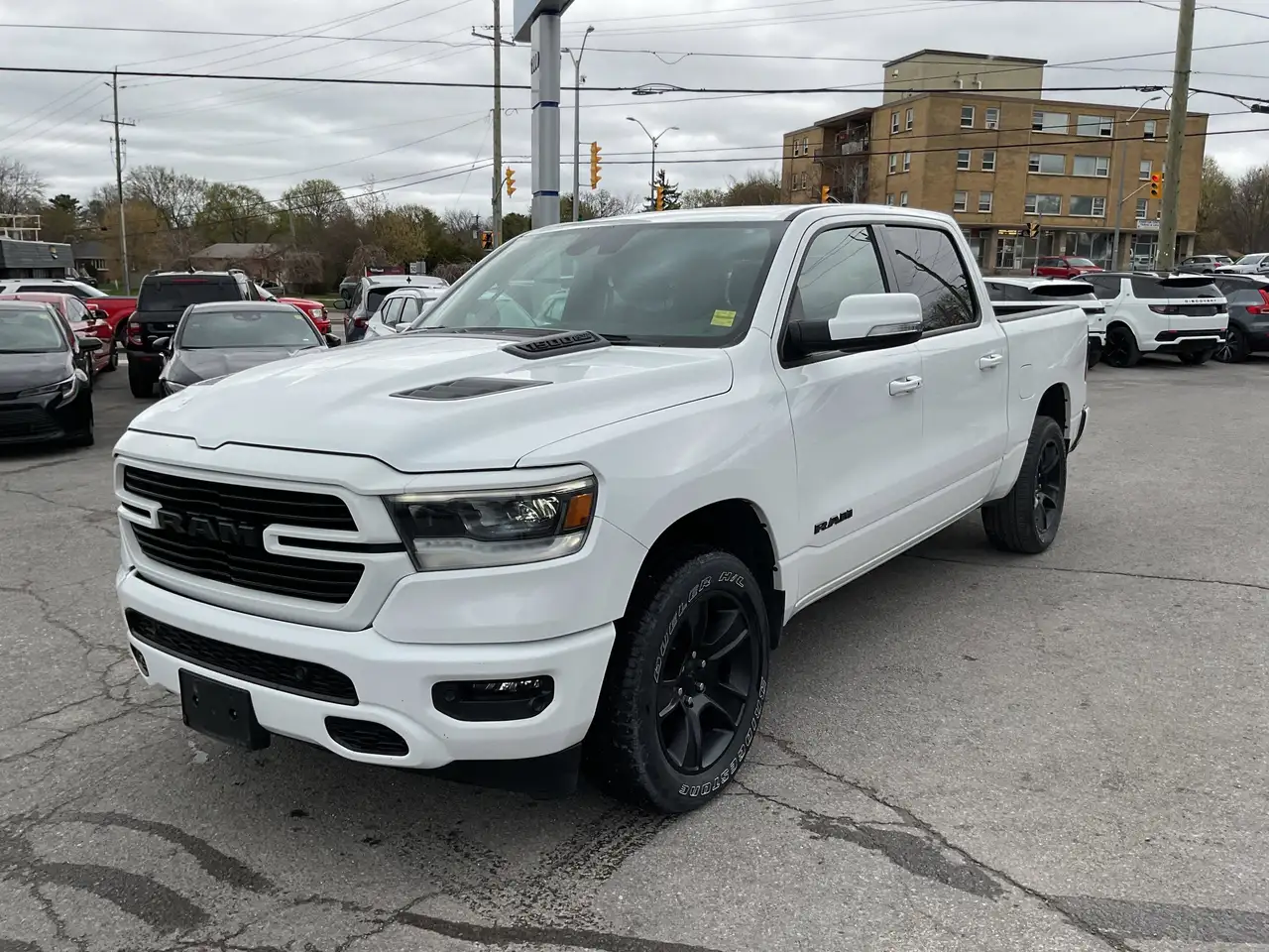 RAM 1500 снимка RAM 1500
