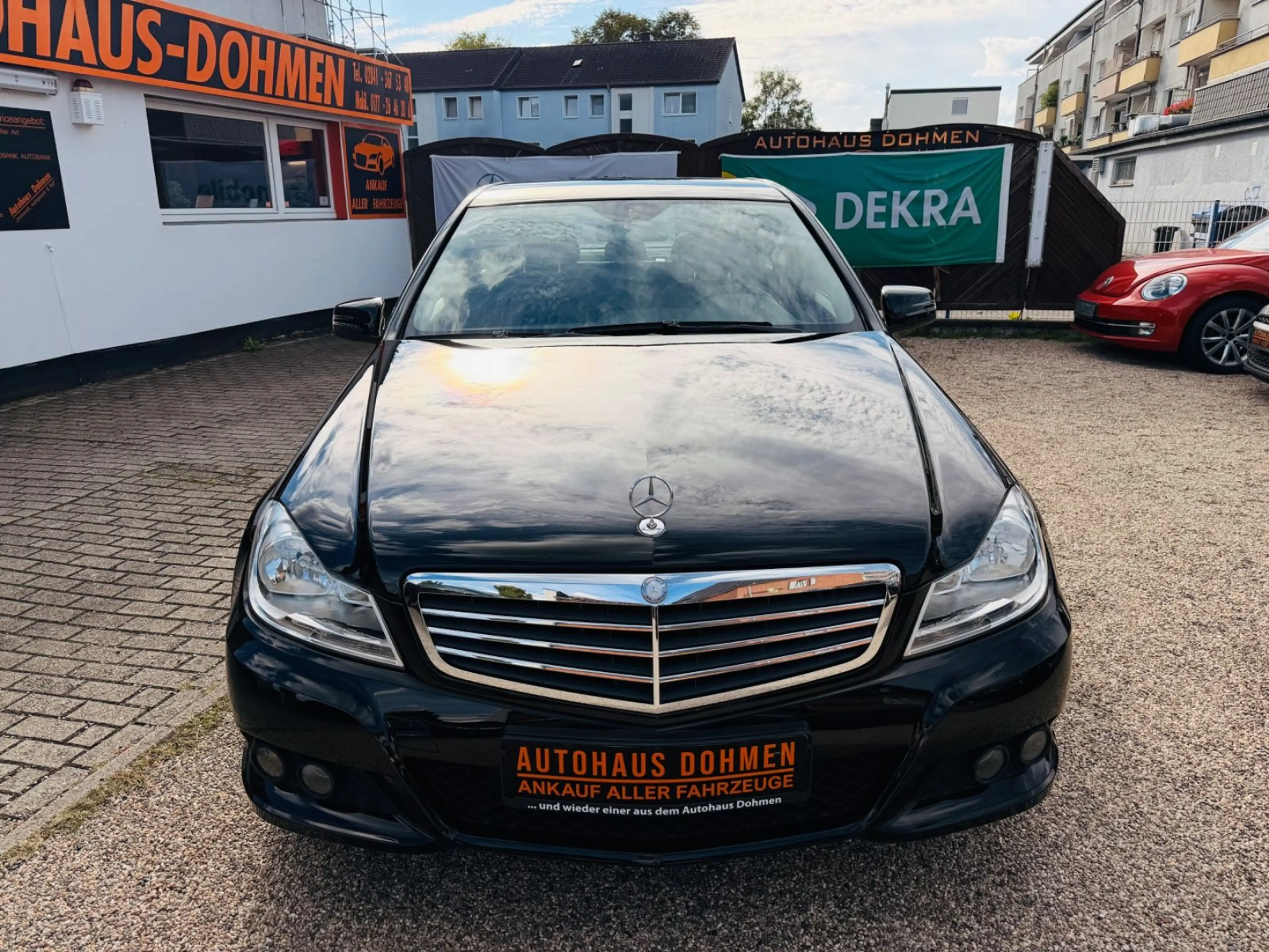 Mercedes-Benz C 180 C Limousine C 180 CGI BlueEfficiency — photo 2