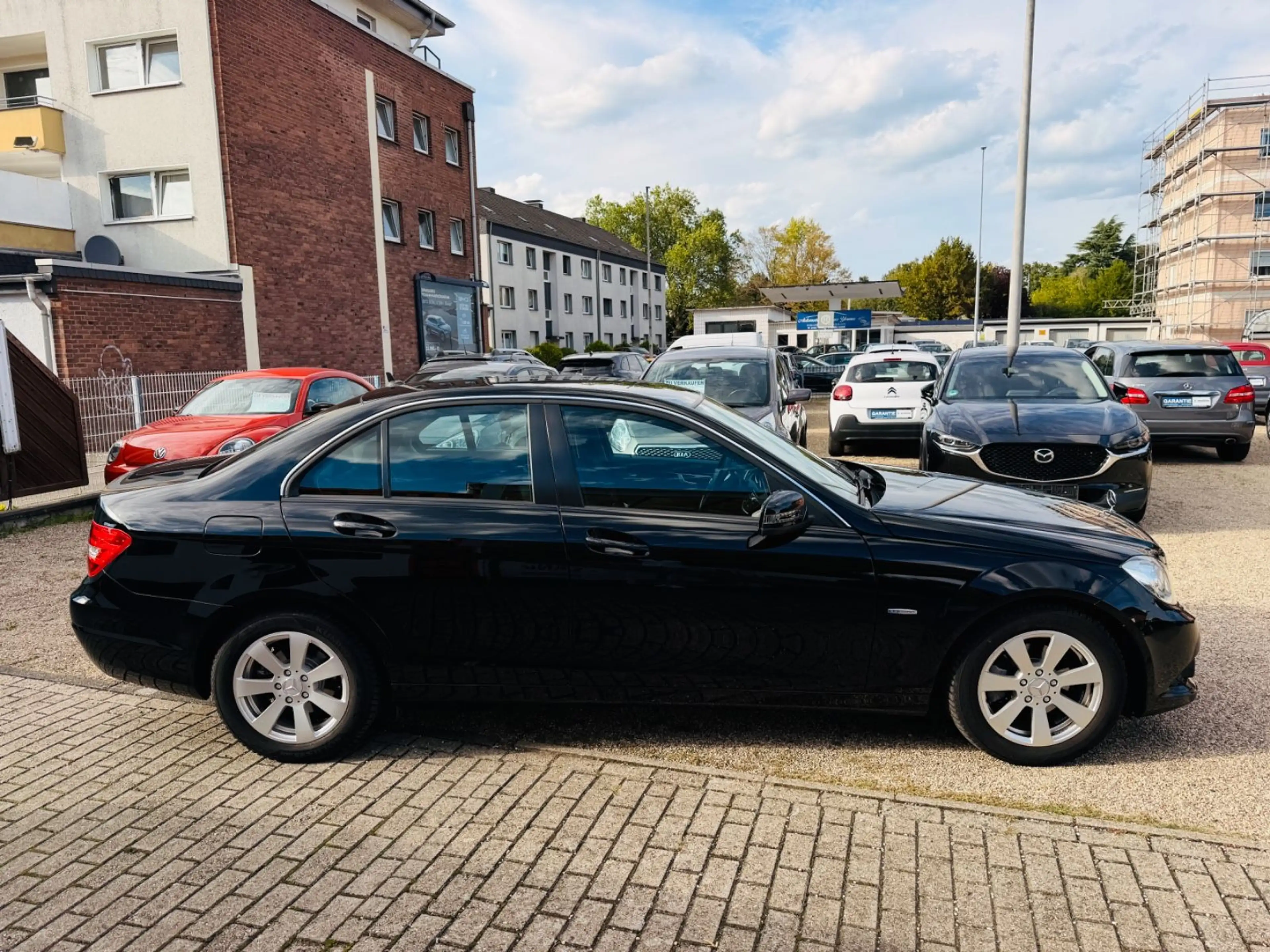 Mercedes-Benz C 180 C Limousine C 180 CGI BlueEfficiency — photo 12