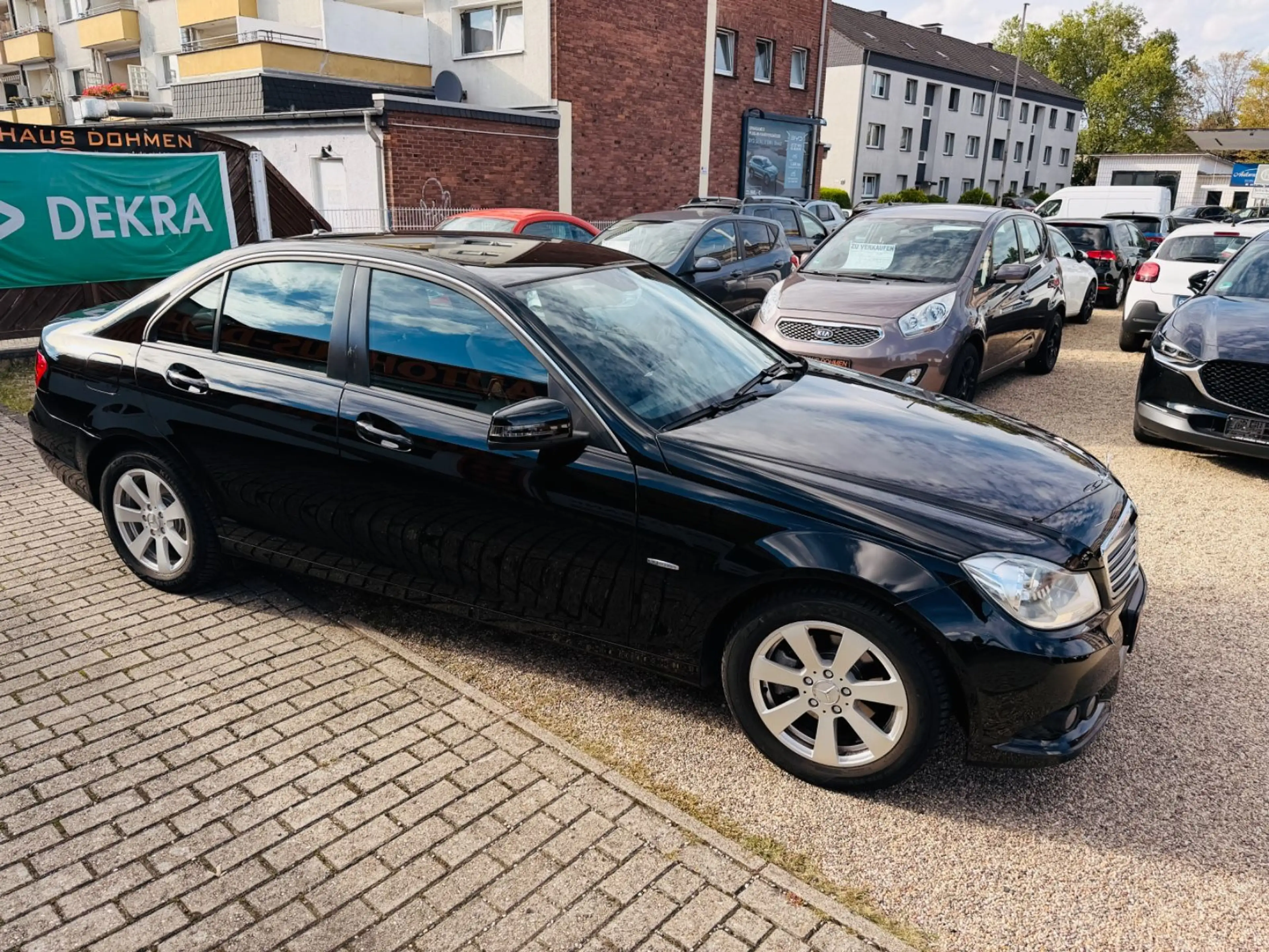 Mercedes-Benz C 180 C Limousine C 180 CGI BlueEfficiency — photo 13