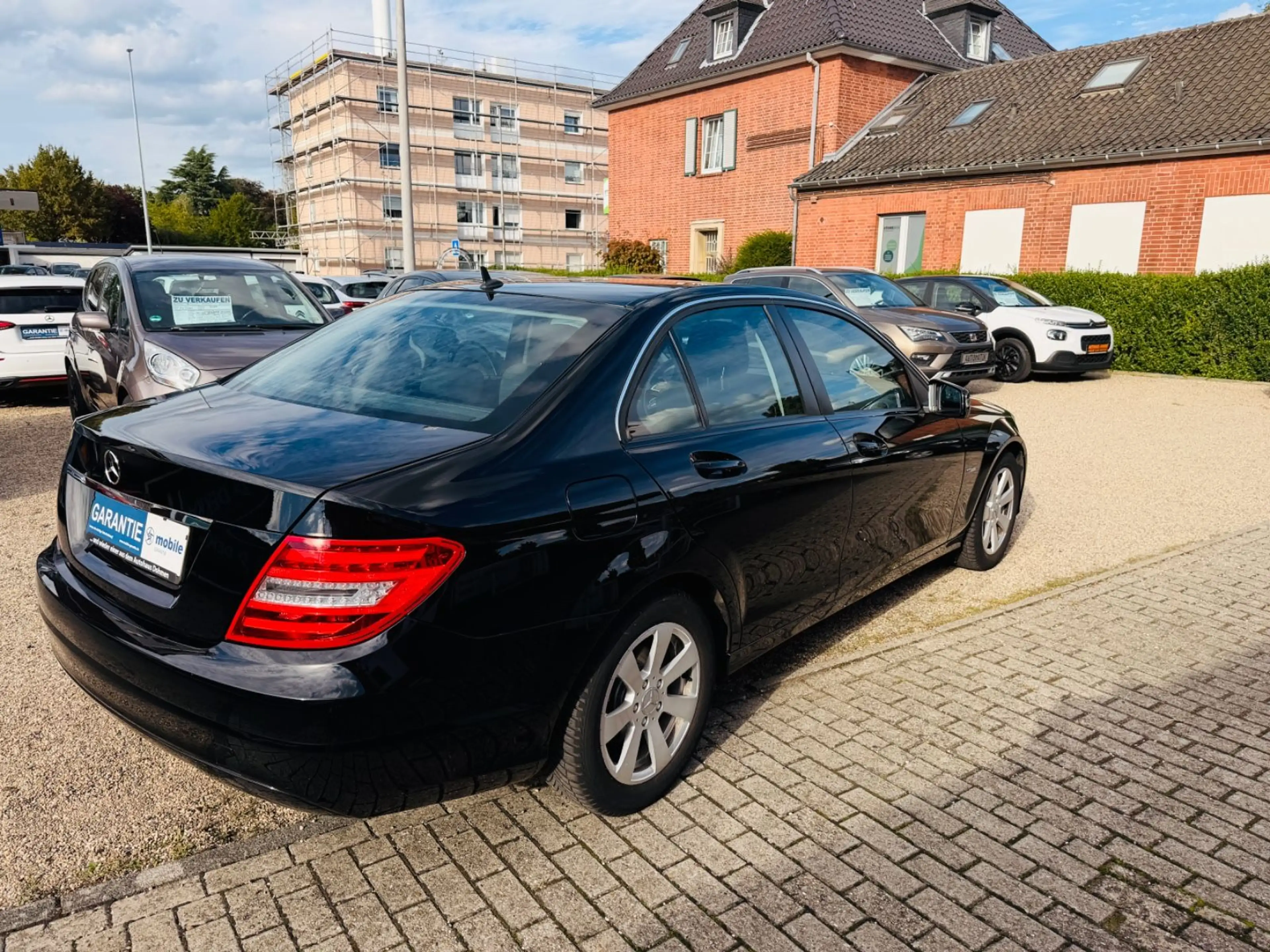 Mercedes-Benz C 180 C Limousine C 180 CGI BlueEfficiency — photo 6