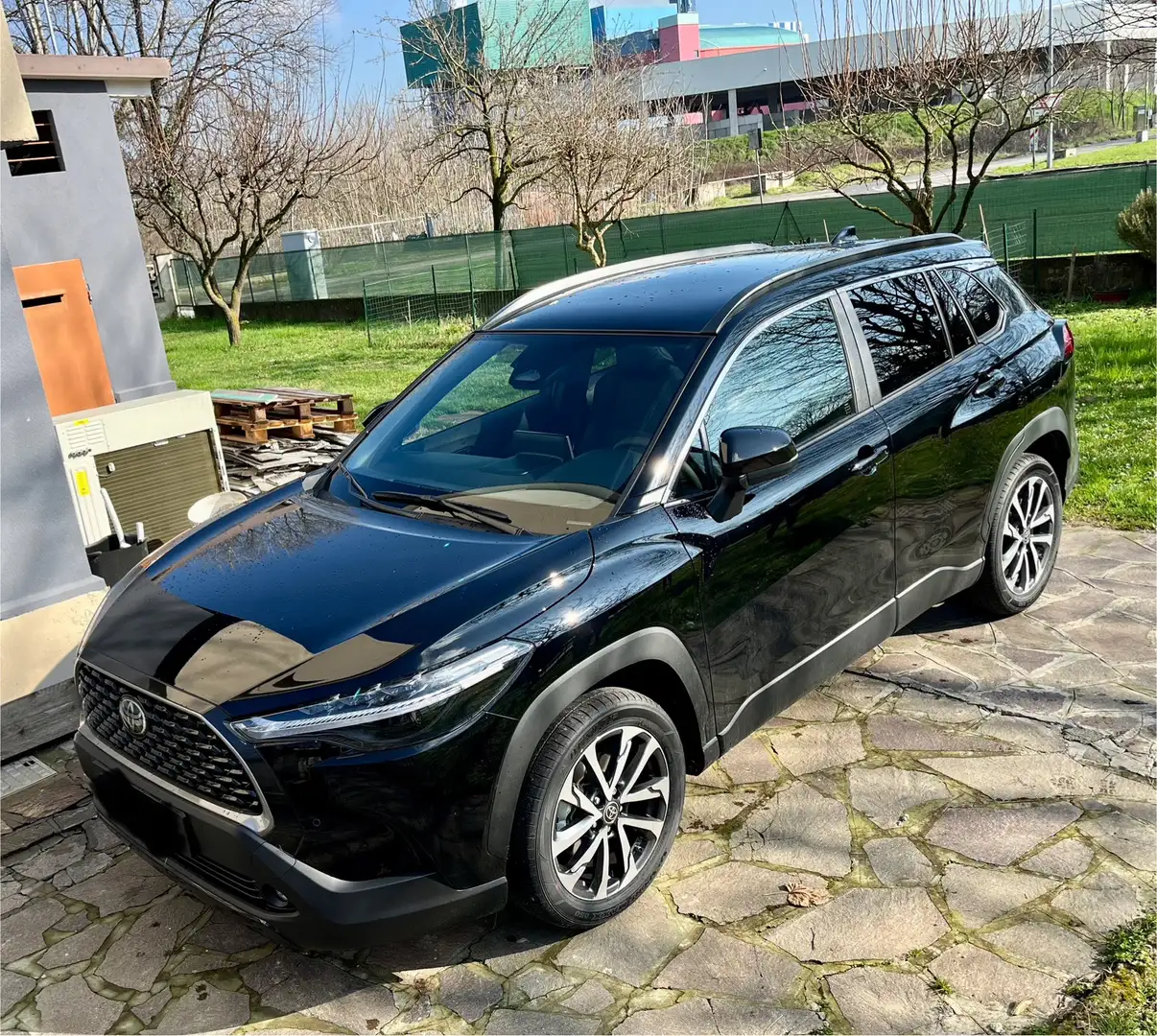 Toyota Corolla Cross Premium Full Czarny - 1