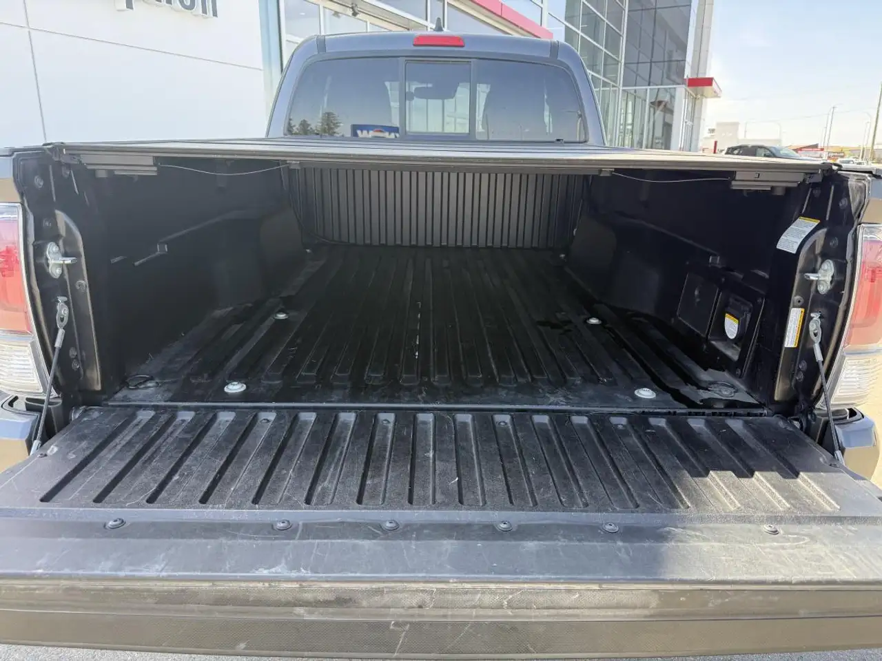Toyota Tacoma снимка Toyota Tacoma