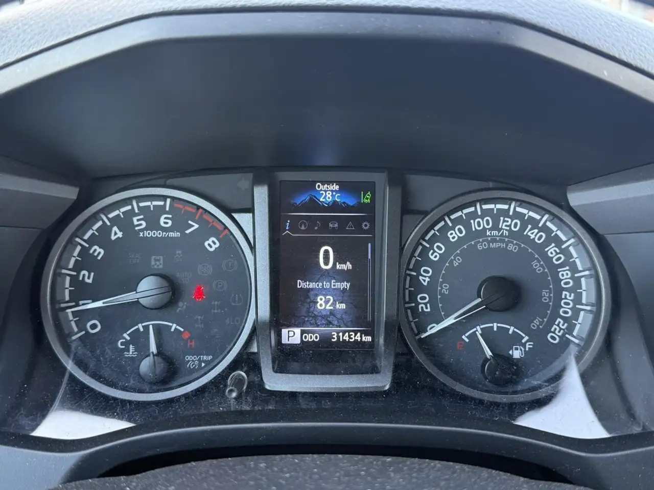 Toyota Tacoma снимка Toyota Tacoma