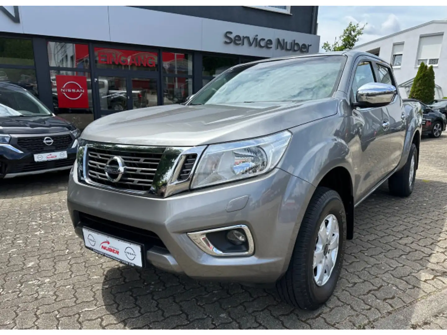 Nissan Navara 2,5dci Acenta Double Cab 4x4 ohne Adblue Grijs - 2