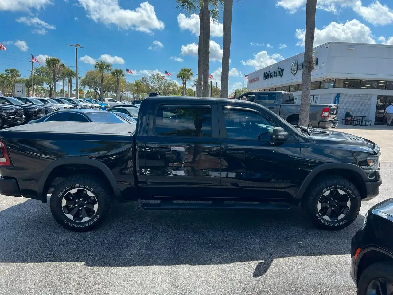 Dodge RAM 2023 — фото 11