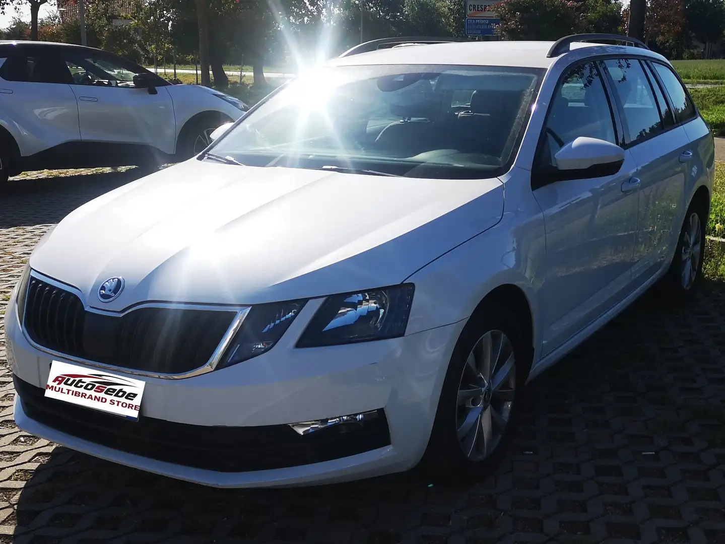 Skoda Octavia Octavia Wagon 1.5 Executive 130cv dsg Blanc - 2