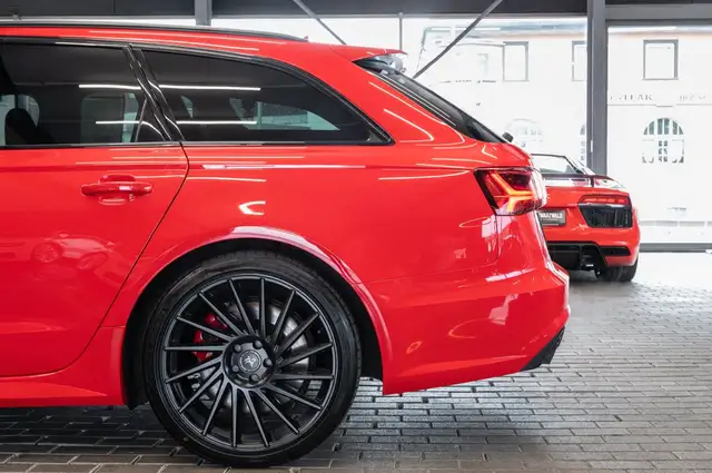 Audi S6 view 10