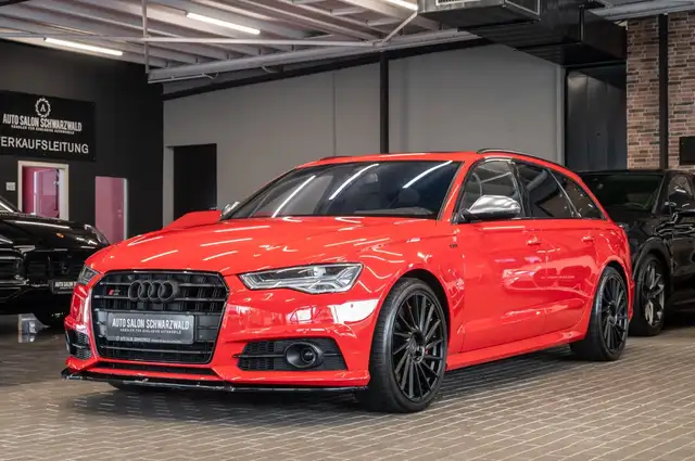 Audi S6 view 2