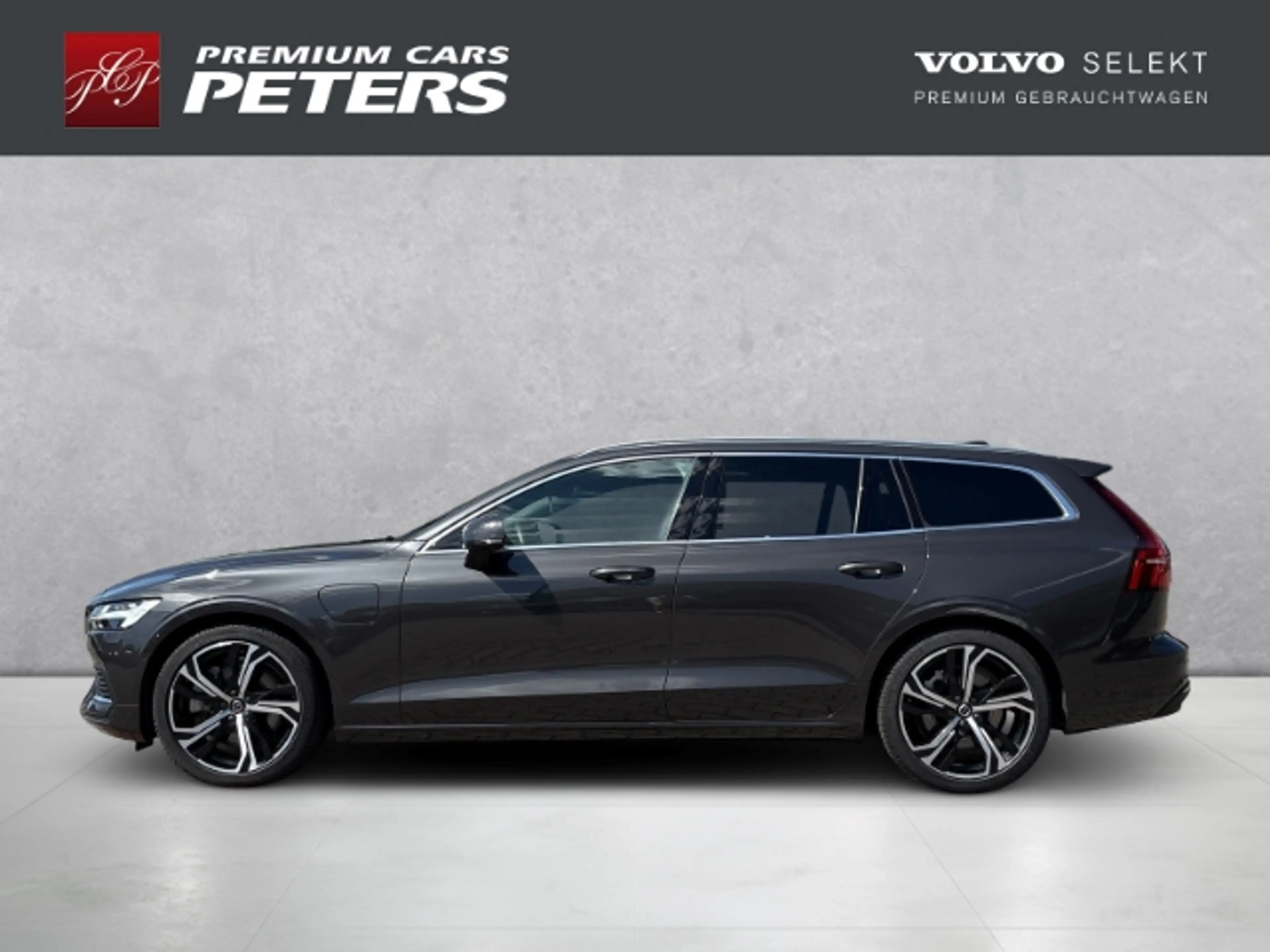 Volvo V60 Plus Bright T8 19''LM Pano Klimasitze HUD AHK 360k — photo 6