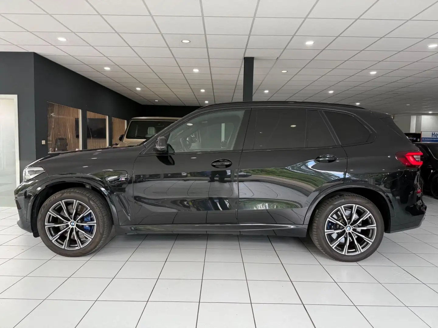 BMW X5 xDrive45e*M-PAKET*ACC*PANO*HEADUP*MEMORY*LUFT Schwarz - 2