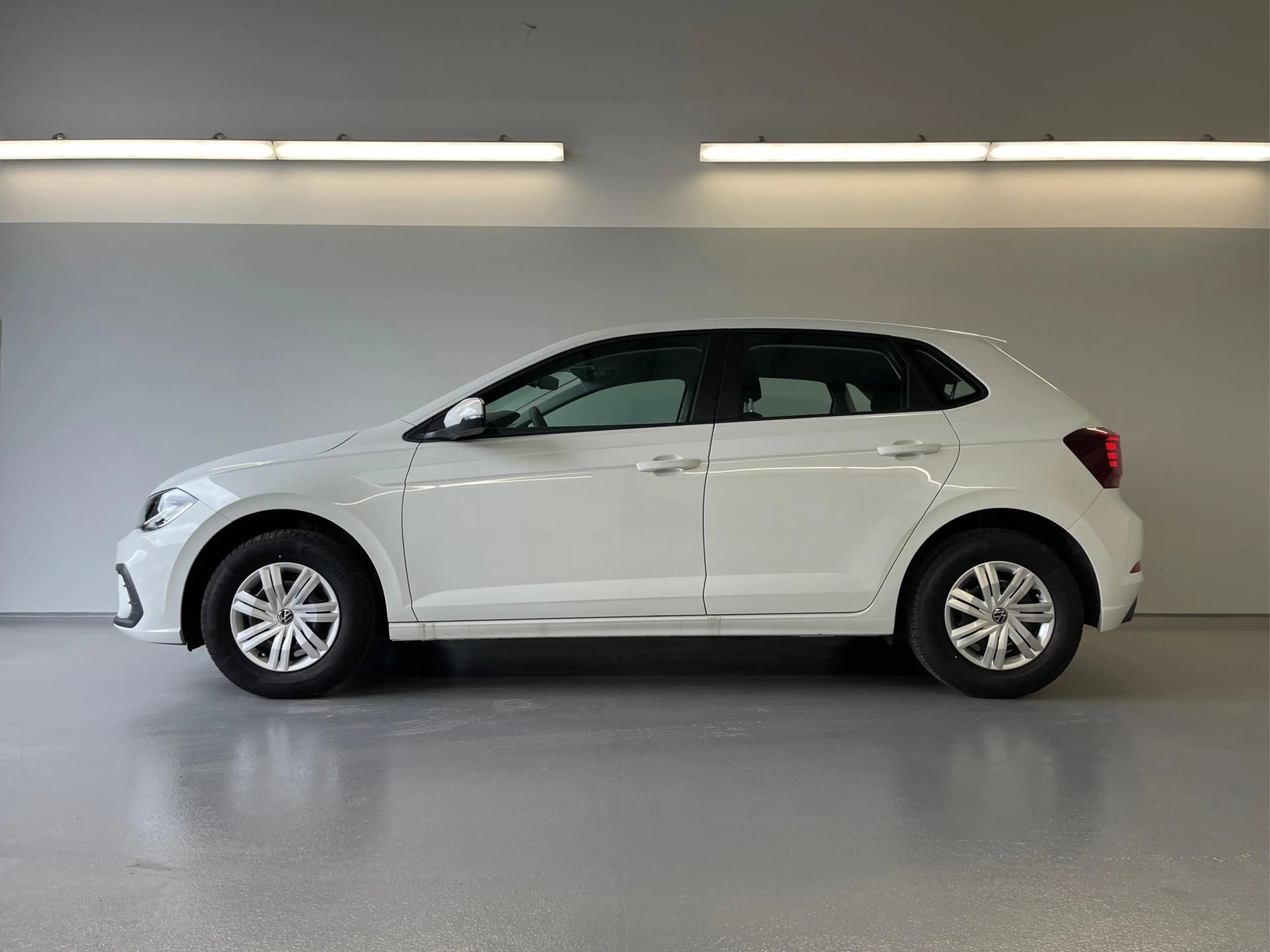 Volkswagen Polo 1.0 MPI Sitzheizung+AppConnect+PDC+LED+Touch+Li... — photo 3