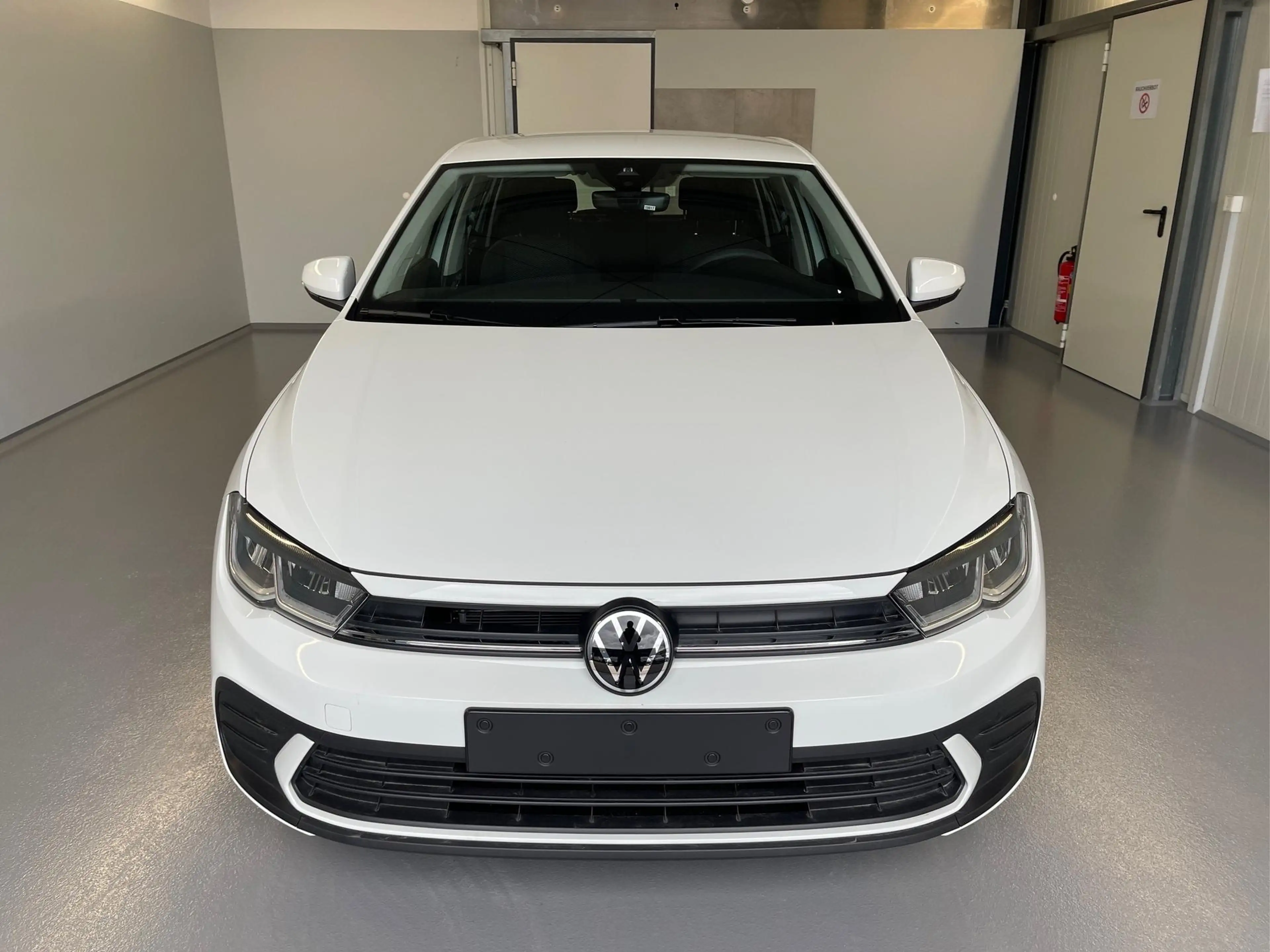 Volkswagen Polo 1.0 MPI Sitzheizung+AppConnect+PDC+LED+Touch+Li... — photo 2
