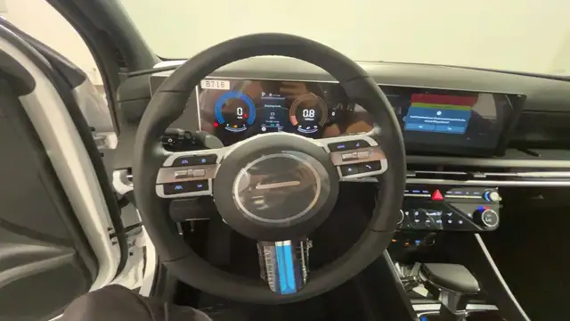 Hyundai Tucson view 12