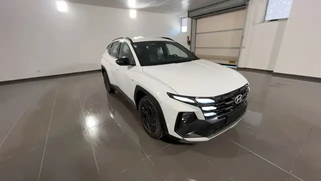 Hyundai Tucson view 3