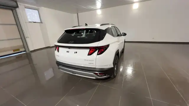 Hyundai Tucson view 4